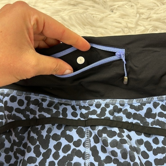 Lululemon Run Times Short *4-way Stretch Ace Spot Lullaby Black / Black - Picture 6 of 6